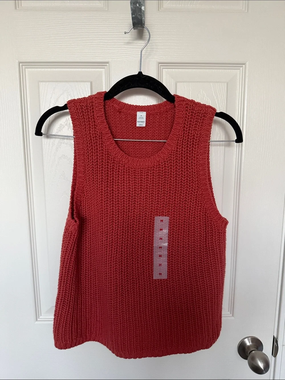 Old Navy Red Knit Sleeveless Sweater Tank - Picture 1 of 4